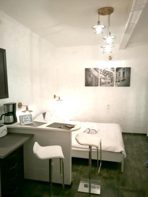 Chic Studio in Old Town